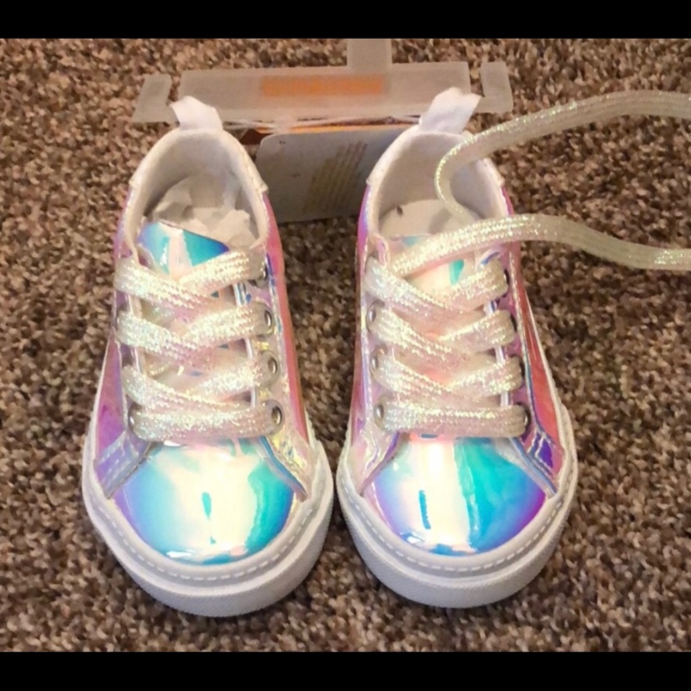 Gymboree size toddler 4 iridescent shoes